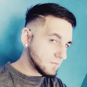 Meet your Posher, Casey